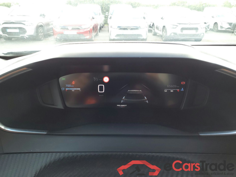 PEUGEOT 2008  PEUGEOT 2008  1.2 puretech 100 allure  BVM6 #6