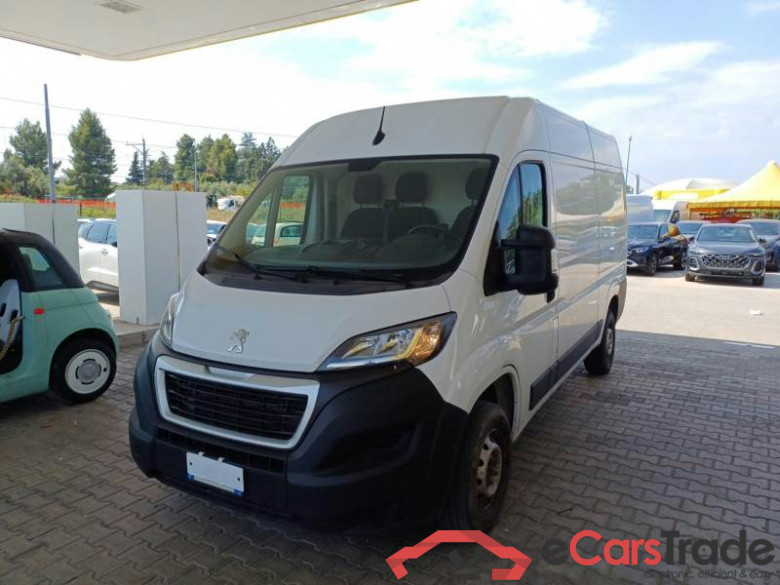 PEUGEOT BOXER / 2014 / 4P / FURGONE 333 L2H2 2.2 BLUEHDI 140CV SeS #1