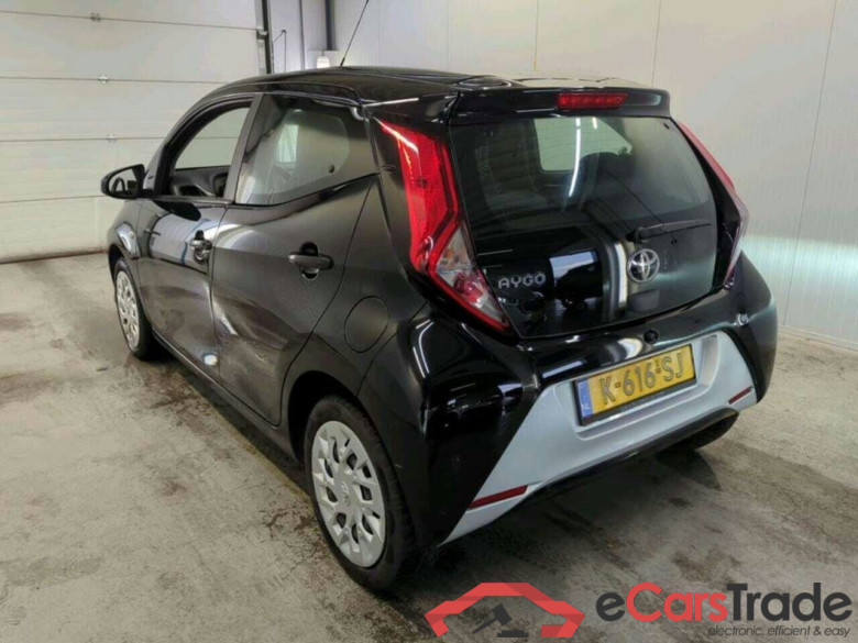 TOYOTA Aygo 1.0 VVT-i x-play #6