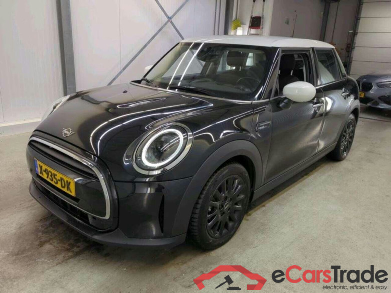 Mini 5-deurs 1.5 Cooper Camden #1
