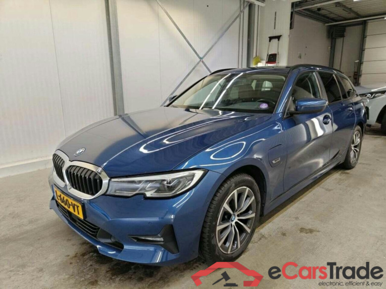 BMW 3-serie Touring 320e Bns Ed.P #1