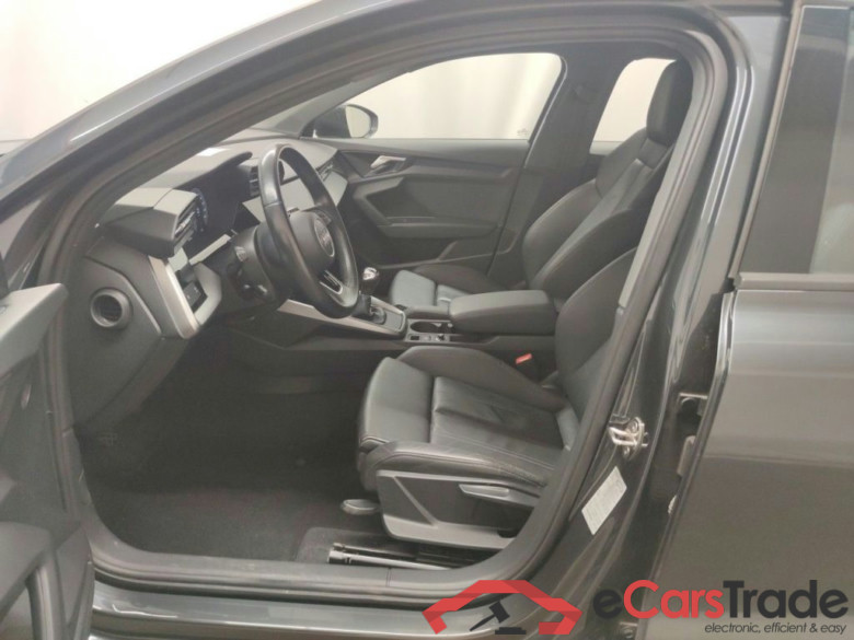 Audi A3 Sportback 2.0 30 TDi 85kW 5d #3