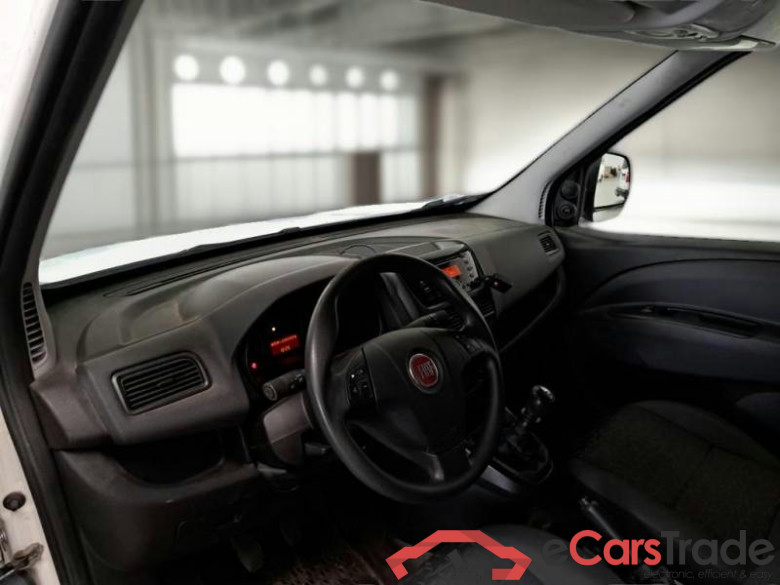 FIAT DOBLO' CARGO 2010 1.6 MULTIJET 16V 105CV SX #3