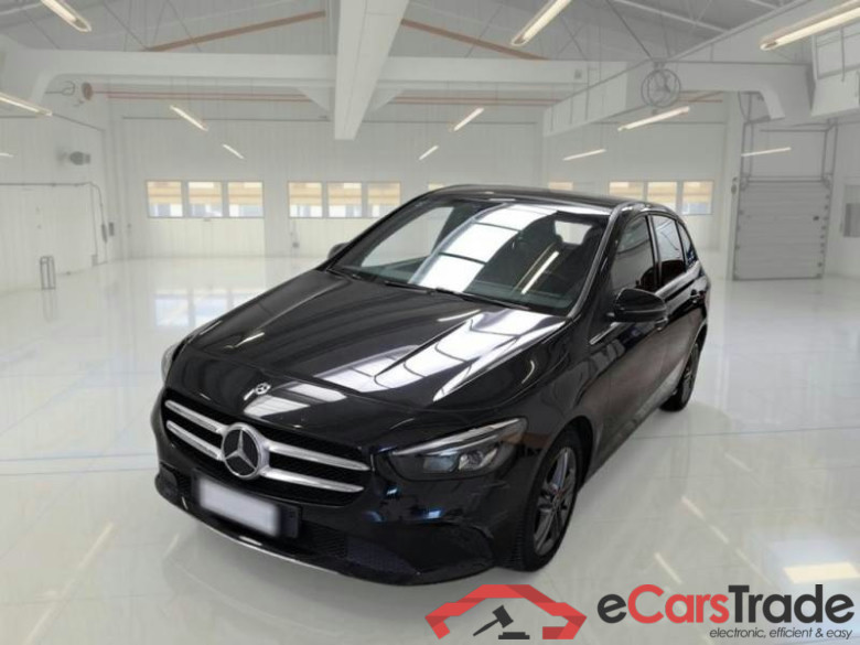 MERCEDES-BENZ CLASSE B / 2018 / 5P / MONOVOLUME B 180 D AUTOMATIC BUSINESS EXTRA #1