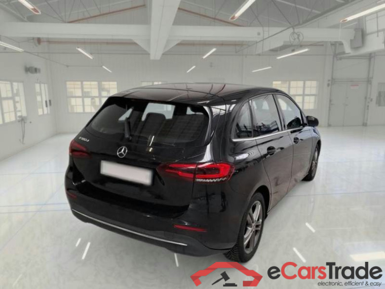 MERCEDES-BENZ CLASSE B / 2018 / 5P / MONOVOLUME B 180 D AUTOMATIC BUSINESS EXTRA #2