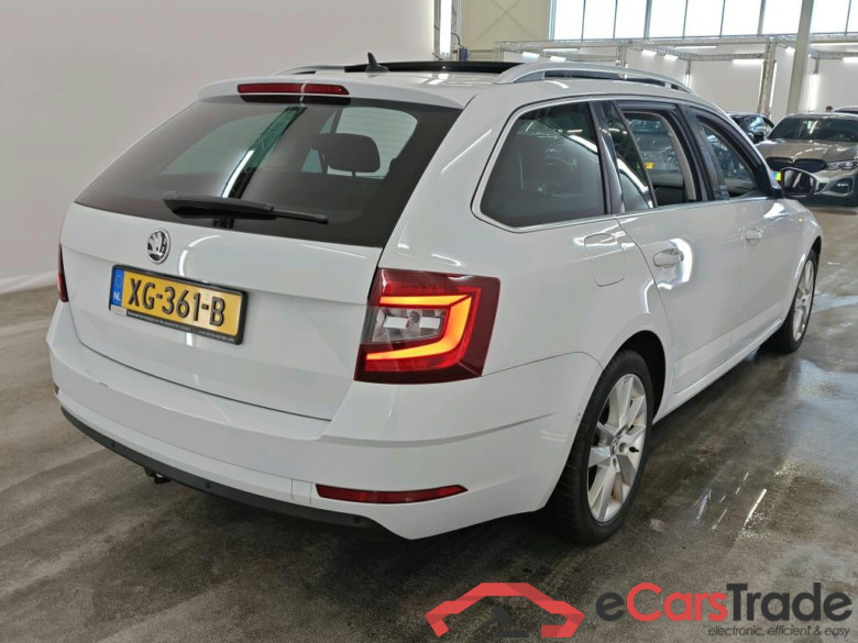 Skoda Octavia Combi 1.5 TSI Greentech Style Business DSG 5d #2