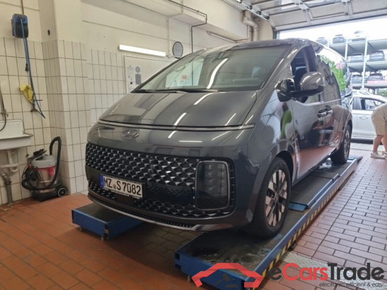 Hyundai Staria  #2