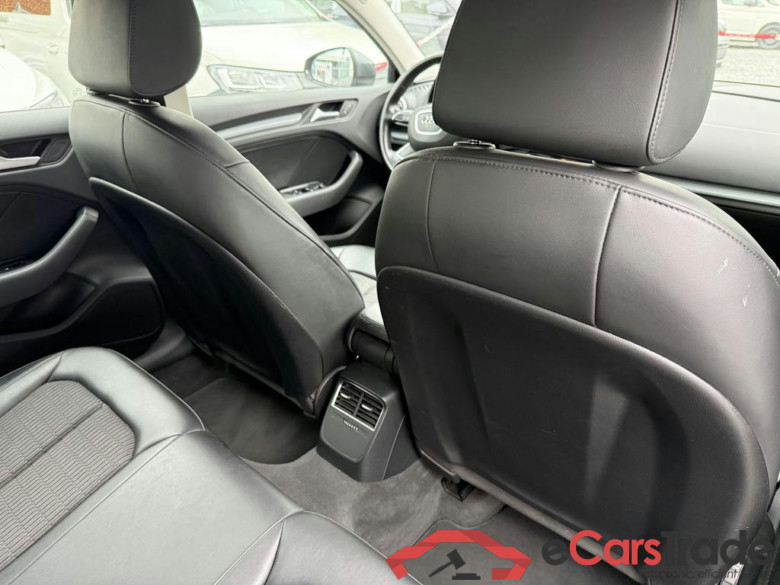 AUDI A3 Sportback Audi A3 Ambiente  Sportback 1.6 TDI   77(105) kW(ch) 6 vitesses #5