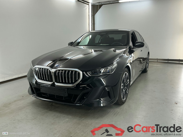 BMW 5 SERIES BERLINE 2.0 PHEV 530E 220KW AUTO