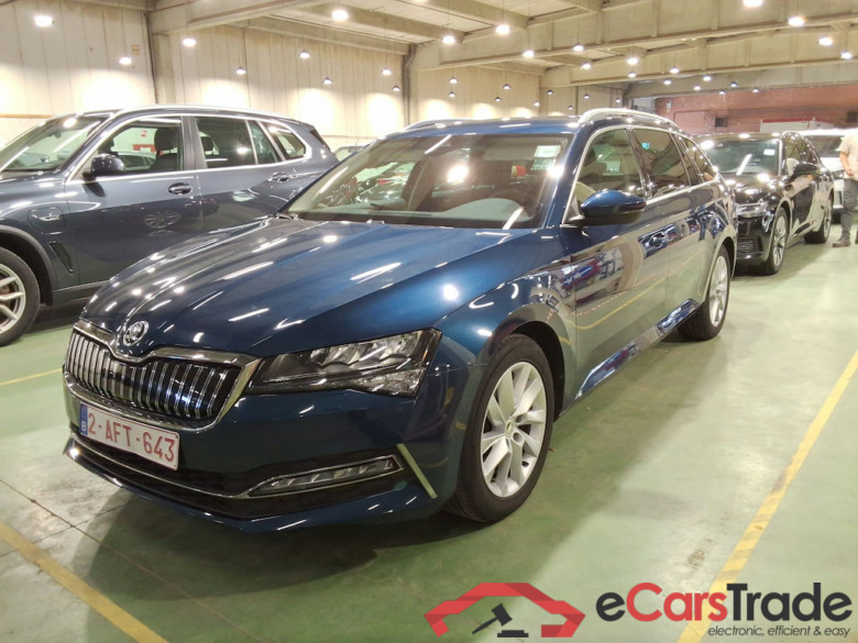 SKODA SUPERB COMBI - 2019 1.4 TSI PHEV Style DSG #1