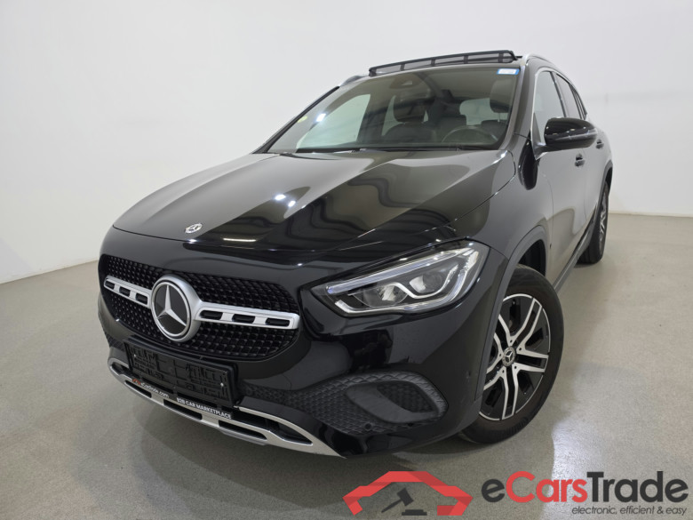 Mercedes GLA 200d Aut. Pano LED Widescreen Navi 1/2 Sport-Leather KeylessGo Camera Klima PDC ...