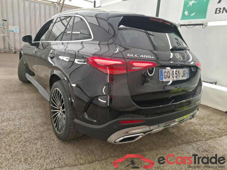 MERCEDES-BENZ GLC / 2022 / 5P / SUV GLC 400 e AMG Line 4MATIC #3