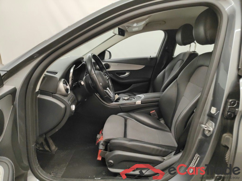 Mercedes-Benz C-Klasse Berline C 180 d Business Solution Aut. 4d #3