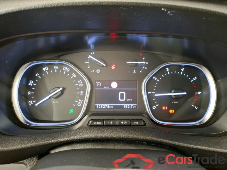 PEUGEOT Expert / 2016 / 4P / Fourgon tôlé 1.5 BHDI 100 S&S TAILLE M #6