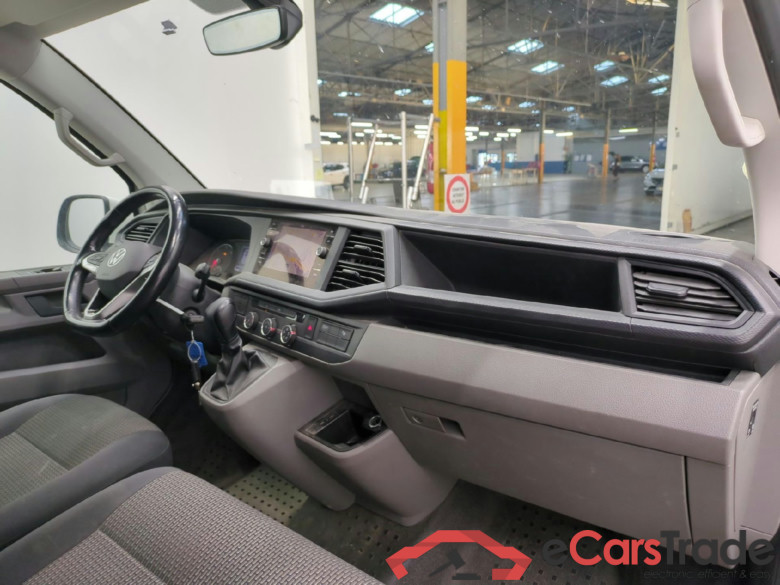 VOLKSWAGEN Transporter / 2019 / 4P / Fourgon tôlé 2.0 TDi 150 DSG7 L1H1 Business Line Plus #5