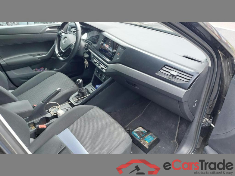 VOLKSWAGEN Polo 1.0i Trendline #6