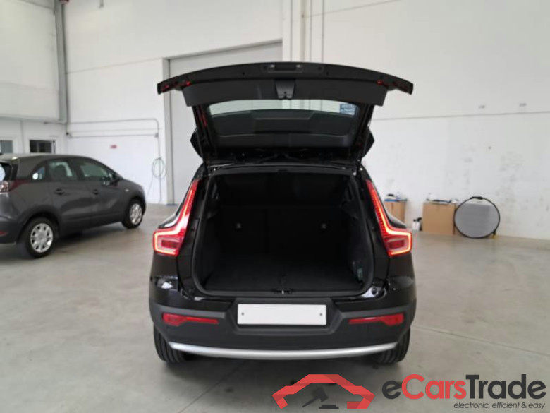 VOLVO XC40 / 2021 / 5P / SUV T2 AUTOMATICO ESSENTIAL #5
