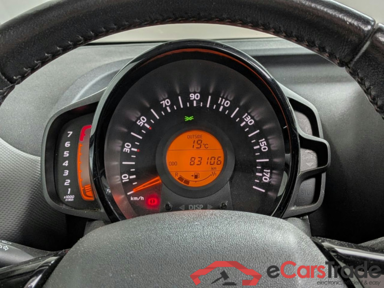 PEUGEOT 108 1.0 e-VTi Allure TOP #6