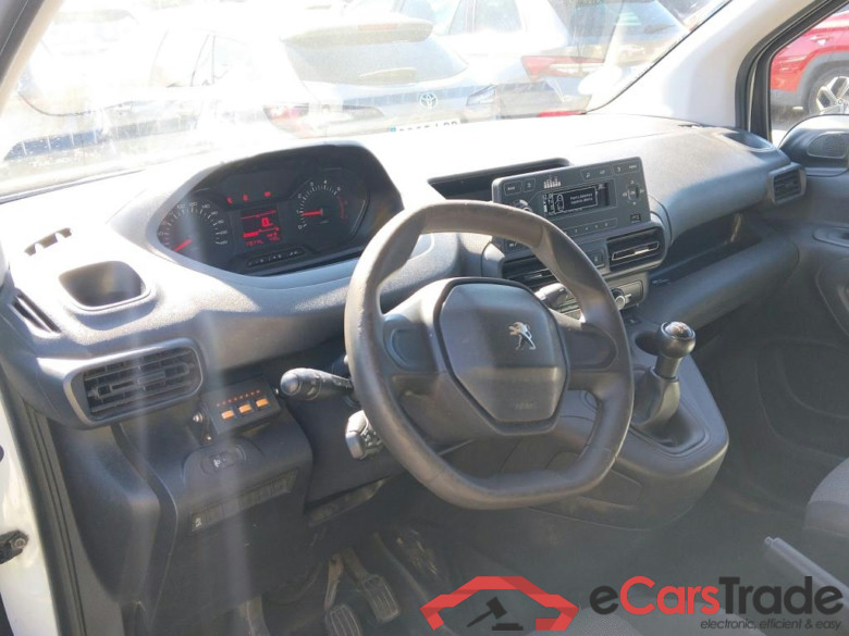 PEUGEOT Partner / 2018 / 3P / furgón derivado de turismo Pro Standard 1000kg BlueHDi 73kW #3