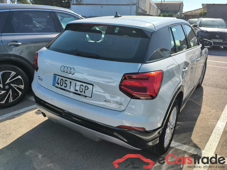 AUDI Q2 / 2016 / 5P / todoterreno Design 30 TFSI 85kW (116CV) (AC) #2