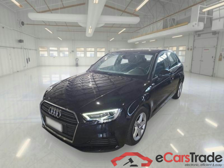 AUDI A3 / 2016 / 5P / BERLINA 30 TDI BUSINESS S.BACK #1