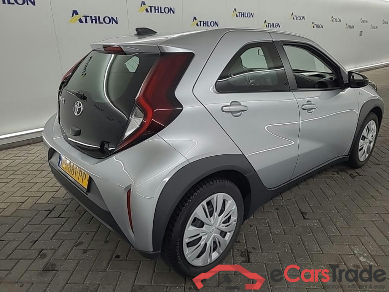 TOYOTA Aygo X 1.0 VVT-I MT play 5D 53kW #3