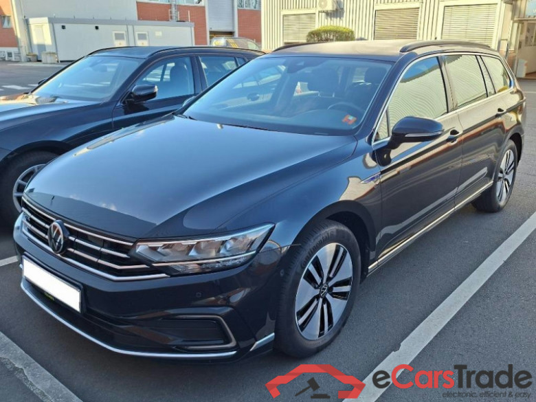 Volkswagen Passat GTE  #1