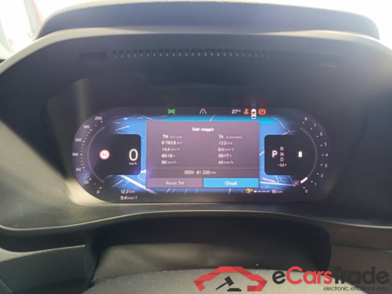 VOLVO XC40 / 2021 / 5P / SUV B3 AUTOMATICO ESSENTIAL #4