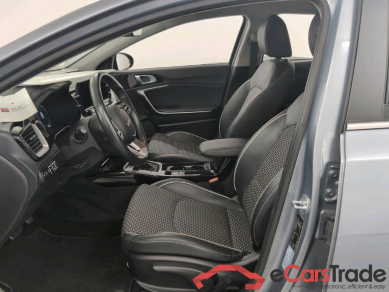KIA XCEED 1.6 GDI PHEV DCT BUSINESS LINE #5