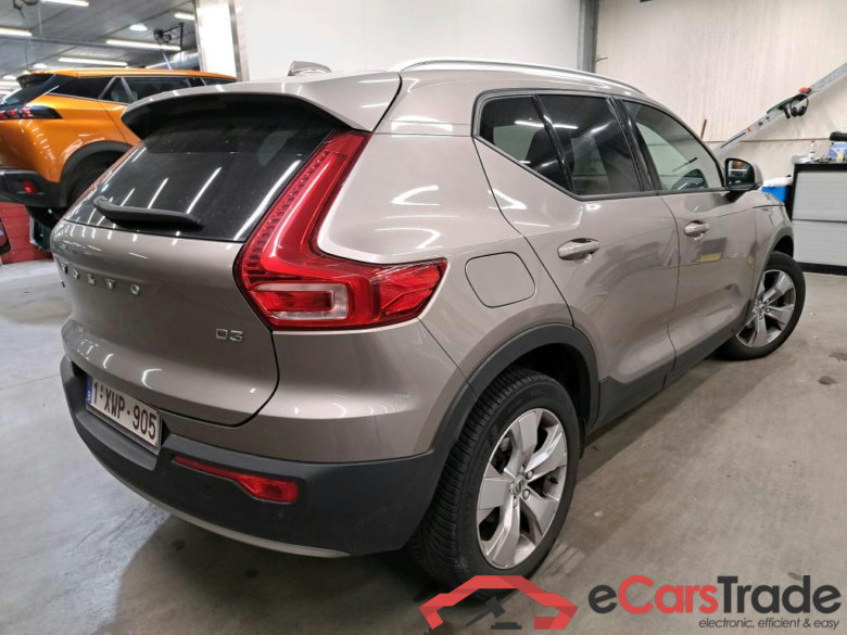 VOLVO - VOL XC40 D3 150PK Geartronic Momentum Pro With Navigation & Cruise Control & Winter & Park Assist Pack #2
