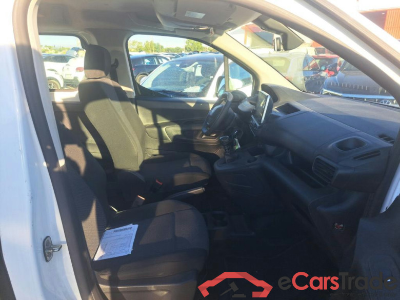 PEUGEOT Rifter / 2018 / 4P / combi Active Standard BlueHDi 73kW (IND) (CX2) #6