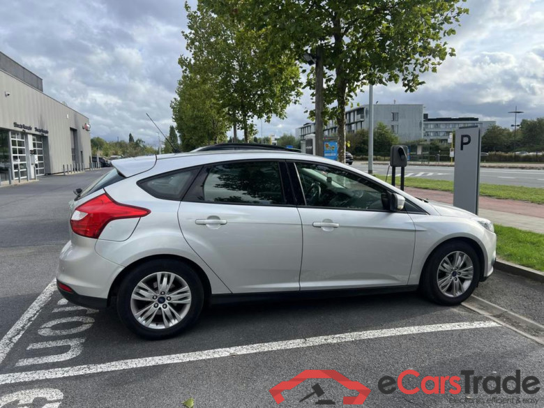 FORD Focus 1.6i Ti-VCT Trend Powershift #4