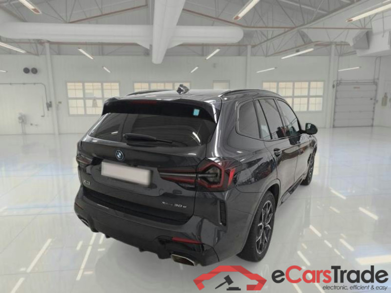 Bmw X3 2.0 xDrive30e Plug-In Hybrid M-Sport Aut. LED Navi-Pro Sport-Leather KeylessGo Camera Klima PDC ... #2