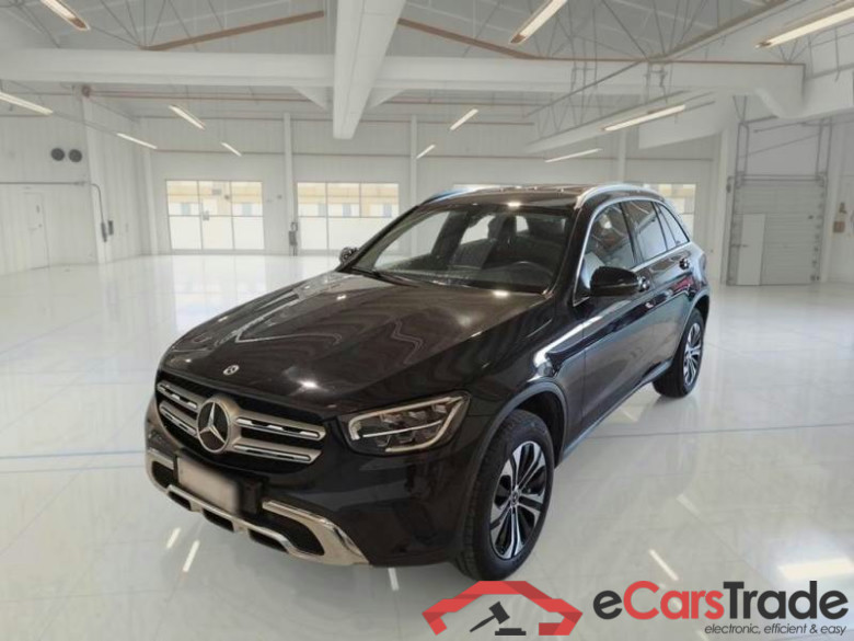 MERCEDES-BENZ GLC / 2019 / 5P / SUV 300 E 4MATIC EQ-POWER BUSIN. EXTRA AUT