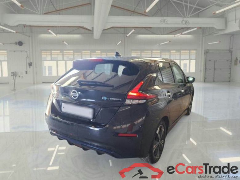 NISSAN LEAF / 2017 / 5P / BERLINA BUSINESS 40KWH #3