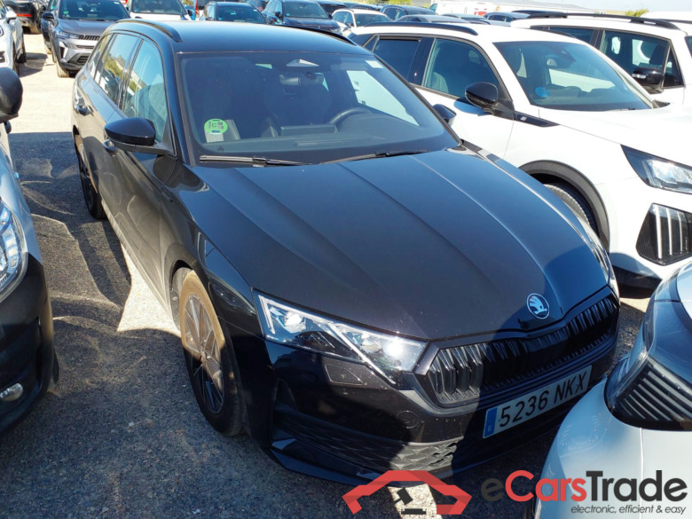 SKODA Octavia 2.0 TDI 110 kW (150 CV) DSG 7 vel. Combi Sportline(Winterpack) #1