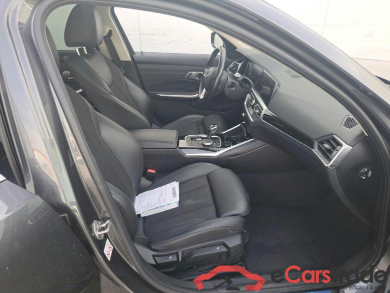 BMW Serie 3 / 2018 / 4P / sedán 318d Auto. #6