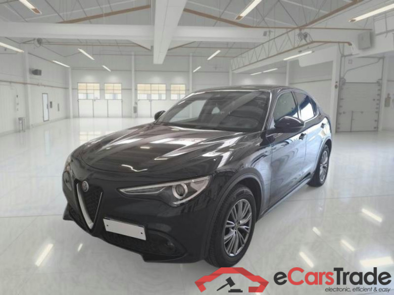 ALFA ROMEO STELVIO / 2017 / 5P / SUV 2.2 TURBO DIESEL 190CV BUSINESS AT8 Q4
