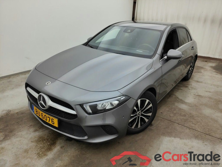 MERCEDES CLASSE A DIESEL (W177) A 200 d 150hp Business Line 5d