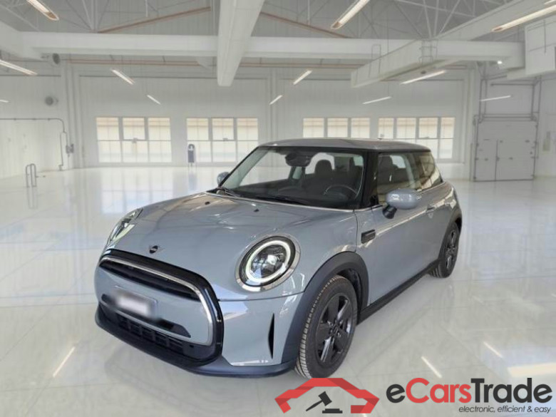 MINI MINI / 2021 / 3P / BERLINA COOPER CLASSIC AUTO