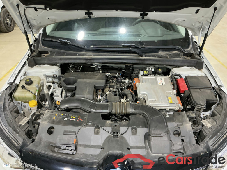 RENAULT MEGANE BERLINE 1.6 E-TECH 160 PHEV TECHNO #6