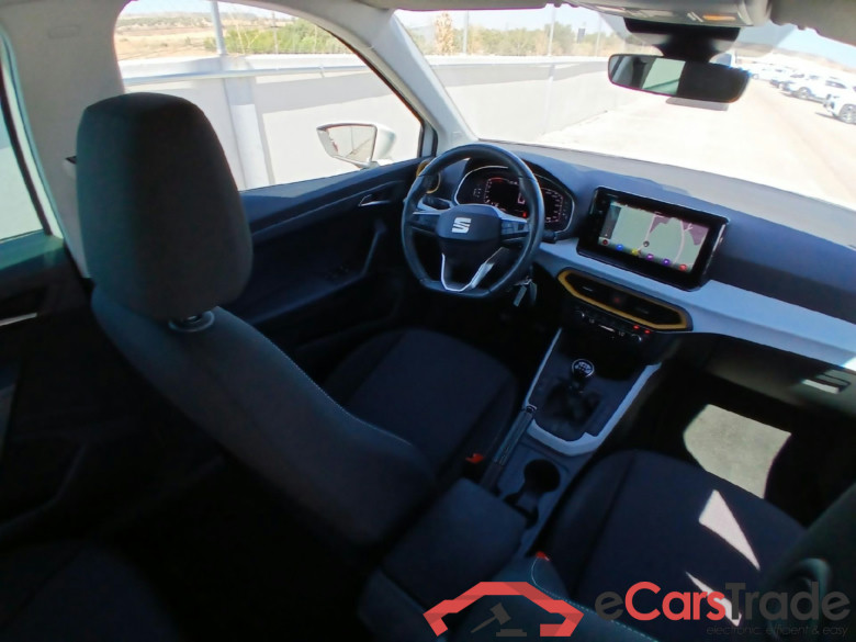 SEAT Arona / 2017 / 5P / todoterreno 1.0 TSI 81kW (110CV) Style Plus (AC) #3