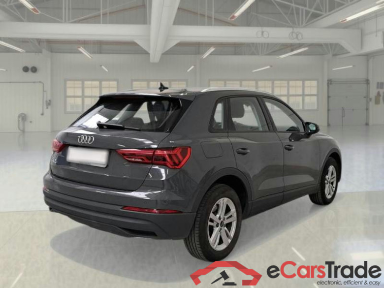AUDI Q3 / 2018 / 5P / SUV 35 TDI S tronic Business #2