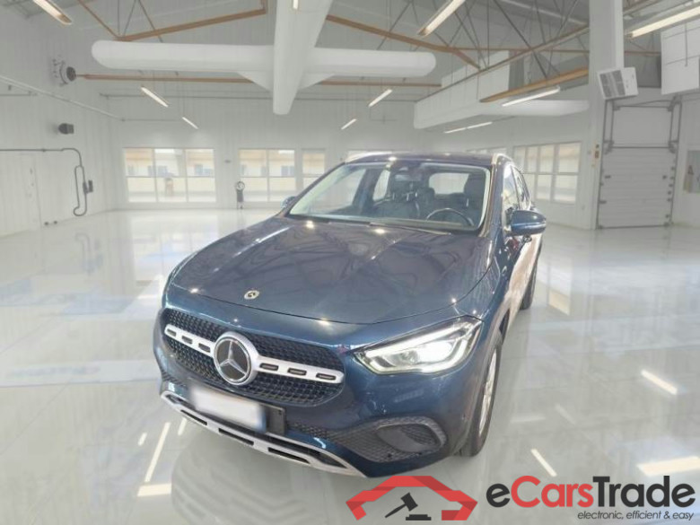 MERCEDES-BENZ GLA / 2020 / 5P / CROSSOVER GLA 180 D AUTOMATIC BUSINESS EXTRA #1