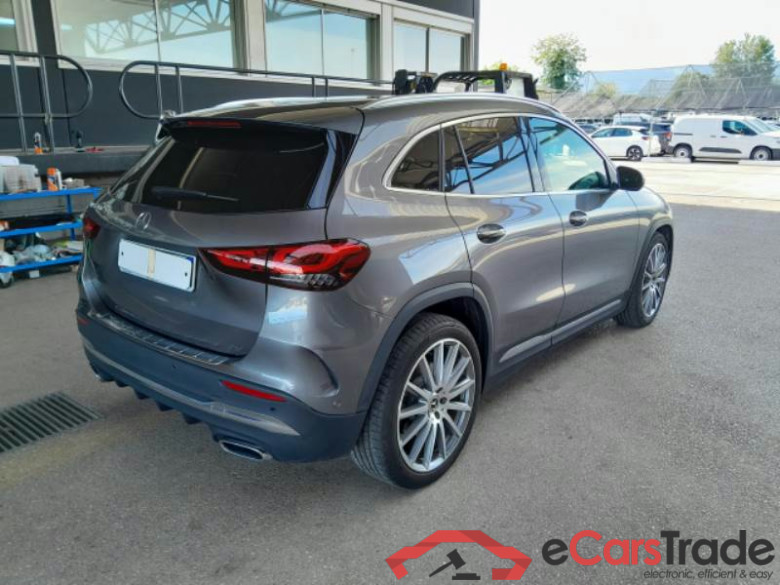 MERCEDES-BENZ GLA / 2020 / 5P / CROSSOVER GLA 220 D AUTOMATIC PREMIUM #2