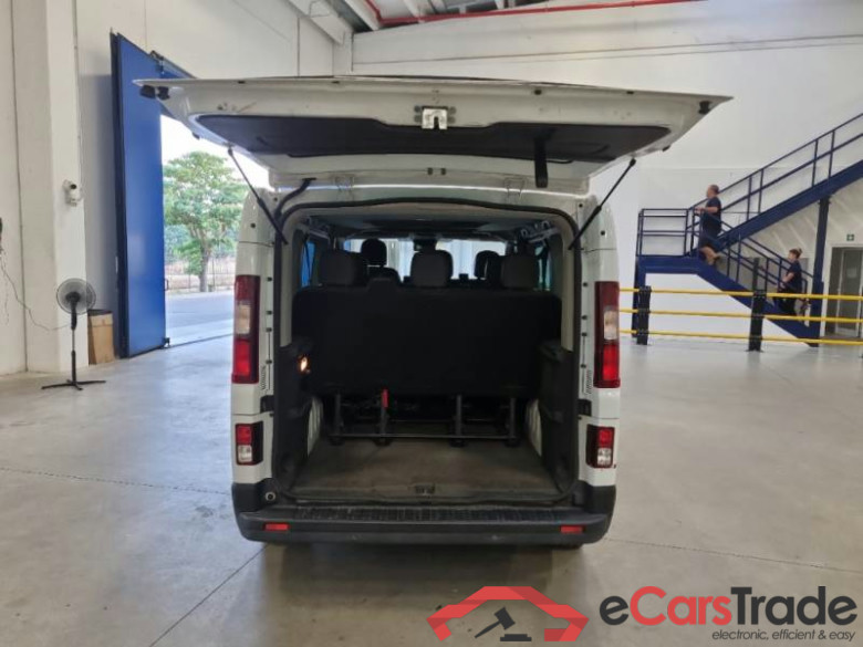RENAULT TRAFIC / 2021 / 4P / COMBI INTENS L1 BLUE DCI 110 #5