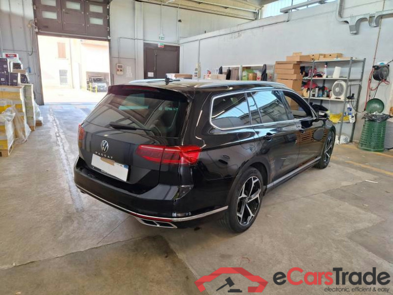 VOLKSWAGEN PASSAT / 2019 / 5P / STATION WAGON VAR. 2.0 TDI SCR EVO 110KW EXECUTIVE DSG #2