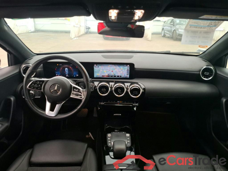MERCEDES-BENZ Classe A Compact / 2018 / 5P / Berline A 200 d Business Line 8G-DCT #5