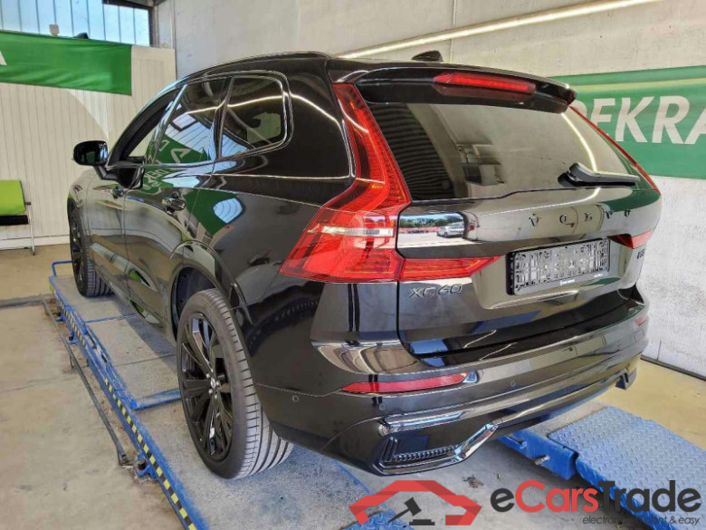 Volvo XC60 (03.2017->) DE - SUV5 B5 (Benzin) AWD EU6d, Plus Black Edition Mild-Hybrid, (Facelift) 2023 #4