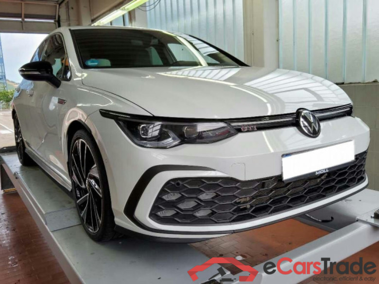 Volkswagen Golf VIII Lim. (CD1)(12.2019->2024) DE - LimS5 2.0 TSI EU6d, GTI OPF, 2020 - 2024 #1